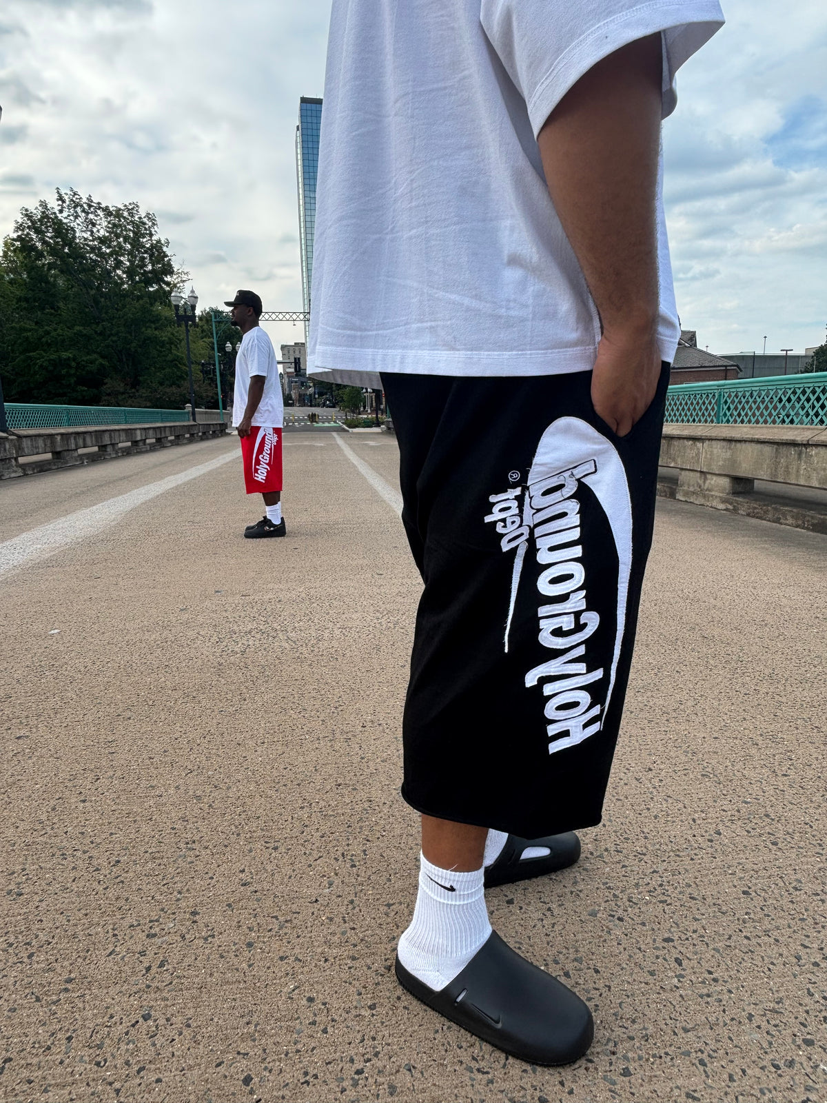 HG Capri Shorts (Black)